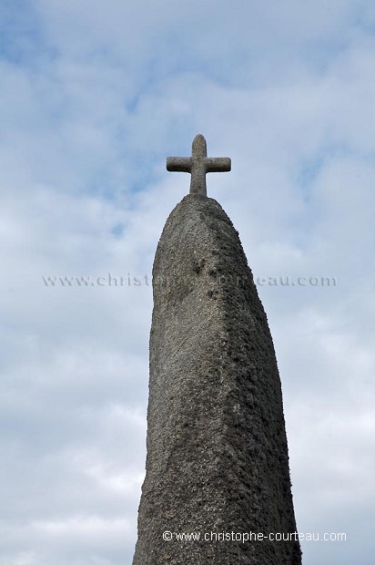Menhir Christianisé  "Men-Marz" de Brignogan-Plages. Finistère.