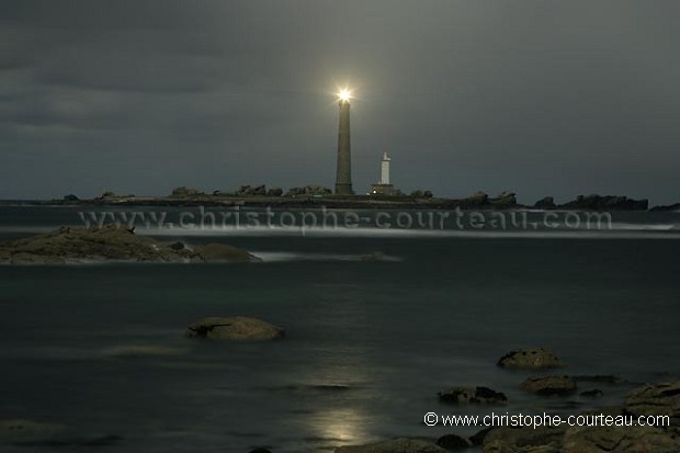 Nocturnal Seascape : The Lighthouse of the Virgin Island (Ile Virge)